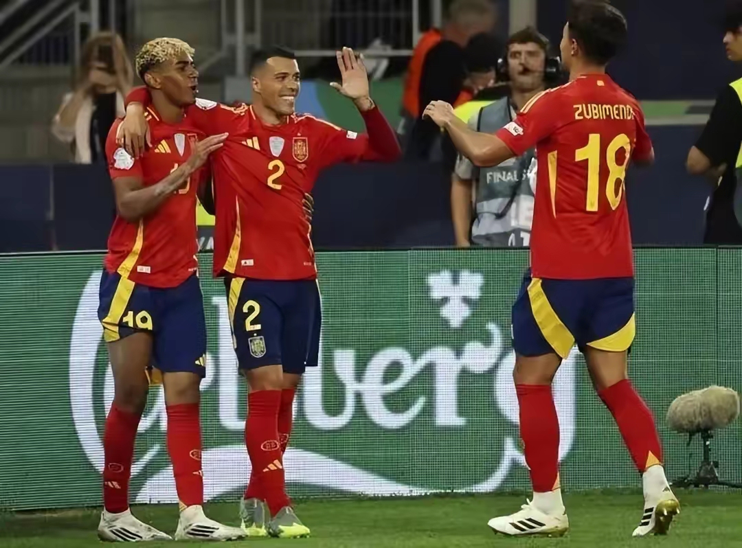 爱游戏官网下载葡萄牙体育转会期回应争议;志在英超名次提升;引发热议;阵容厚度经受考验的简单介绍