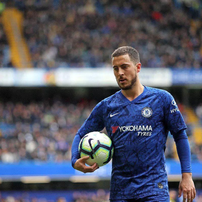 AYX爱游戏官方网站包含窗口期欧超杯焦点战，波尔图迎来里程碑，媒体盛赞，更衣室氛围转暖的词条